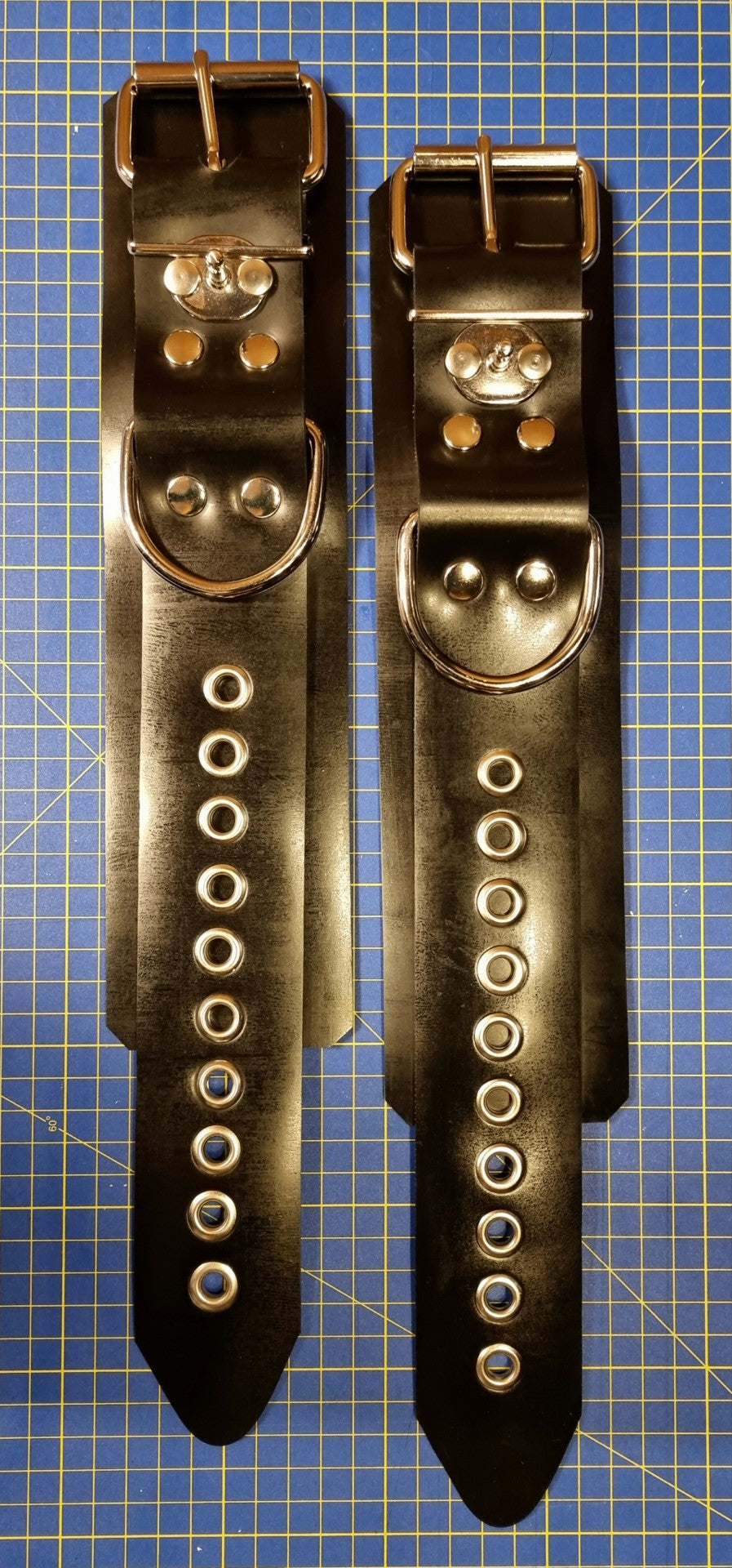 SHD SUPER Rubber Cuffs/Belts - Black